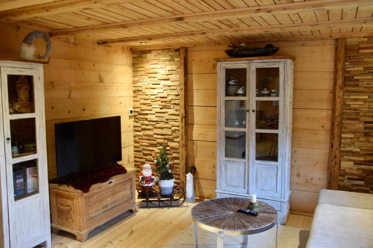 Alpenchalet Piz Huesli ทชากูนส์ ภายนอก รูปภาพ