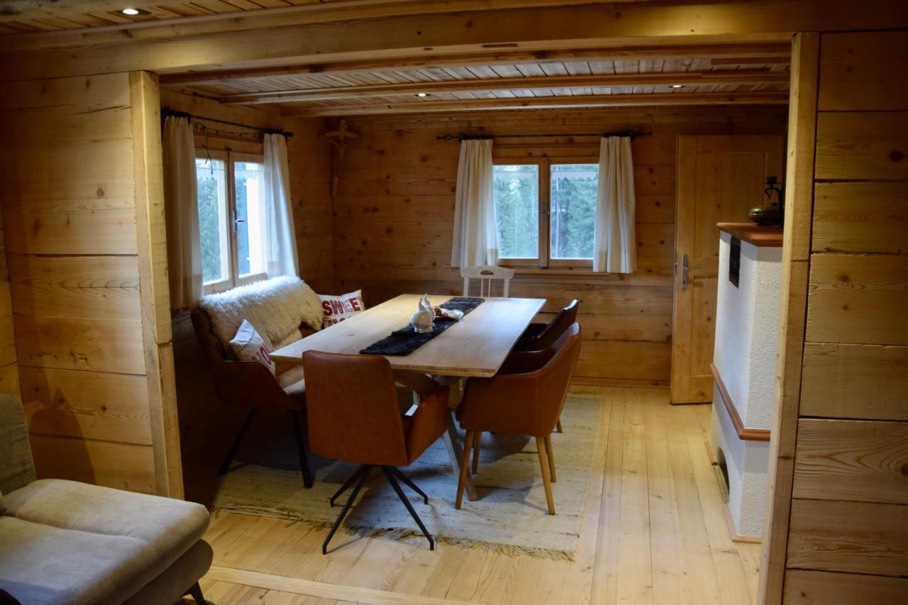 Alpenchalet Piz Huesli ทชากูนส์ ภายนอก รูปภาพ