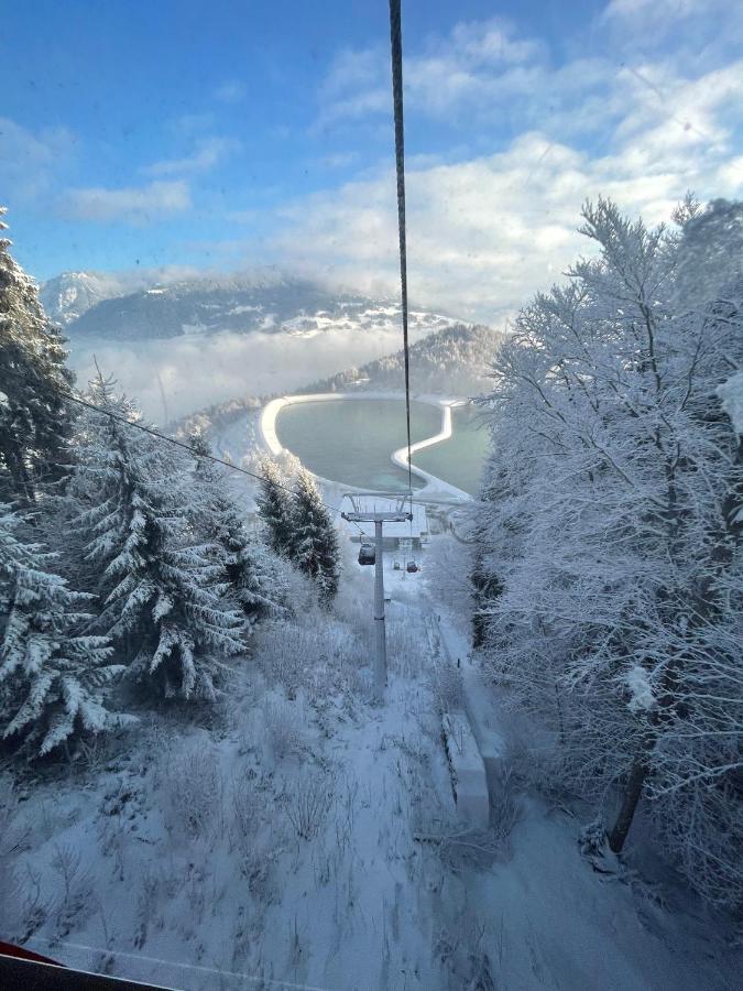 Alpenchalet Piz Huesli ทชากูนส์ ภายนอก รูปภาพ