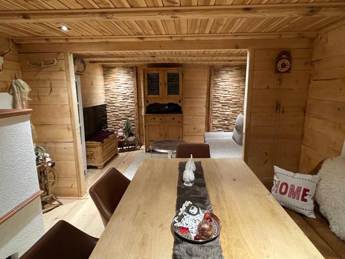 Alpenchalet Piz Huesli ทชากูนส์ ภายนอก รูปภาพ